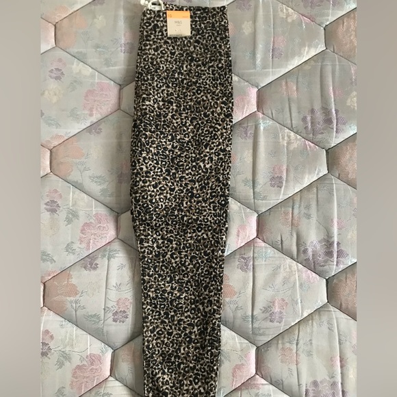 Cheetah print high rise jeggins - Picture 3 of 4